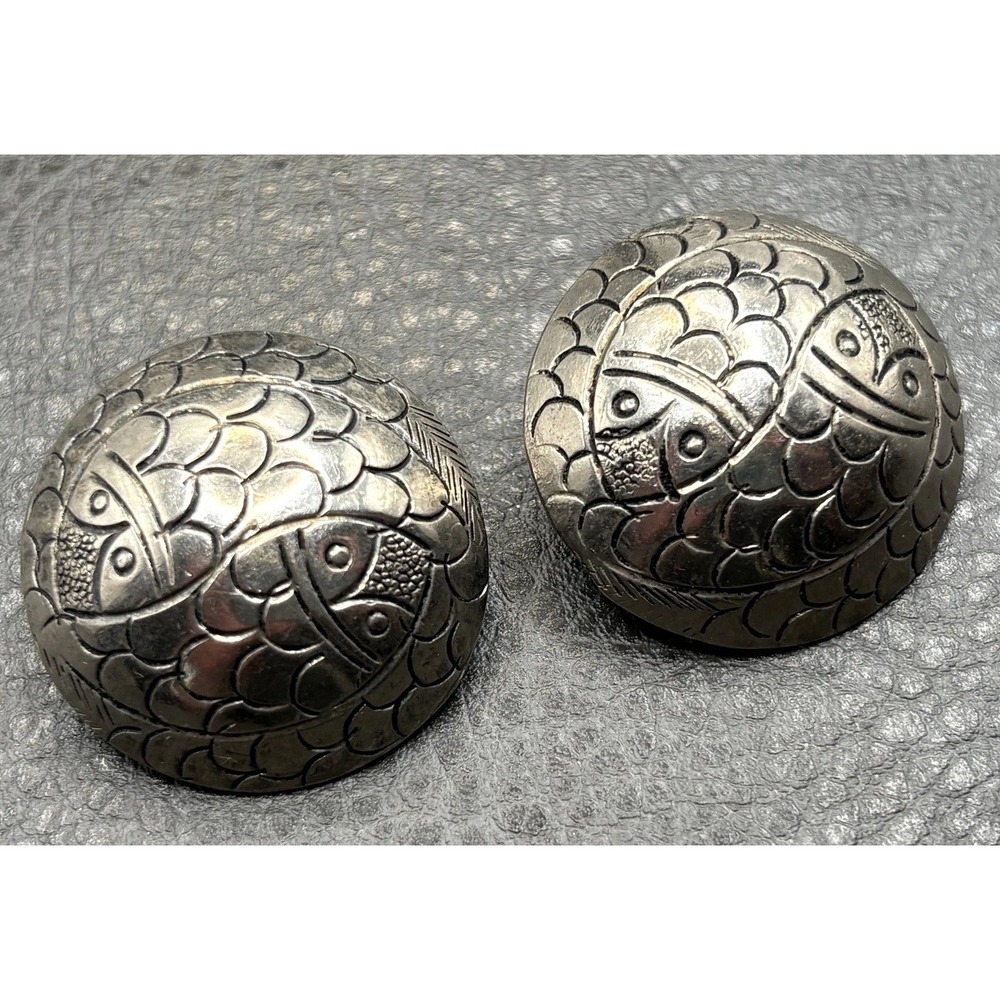 Vintage Pisces Zodiac 2 Fish Chunky 80s Clip On Earrings Silver Tone